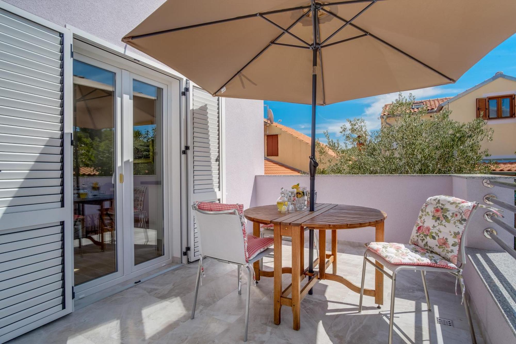 Villa Sommerzauber Apartman 1 Mali Lošinj Exteriör bild